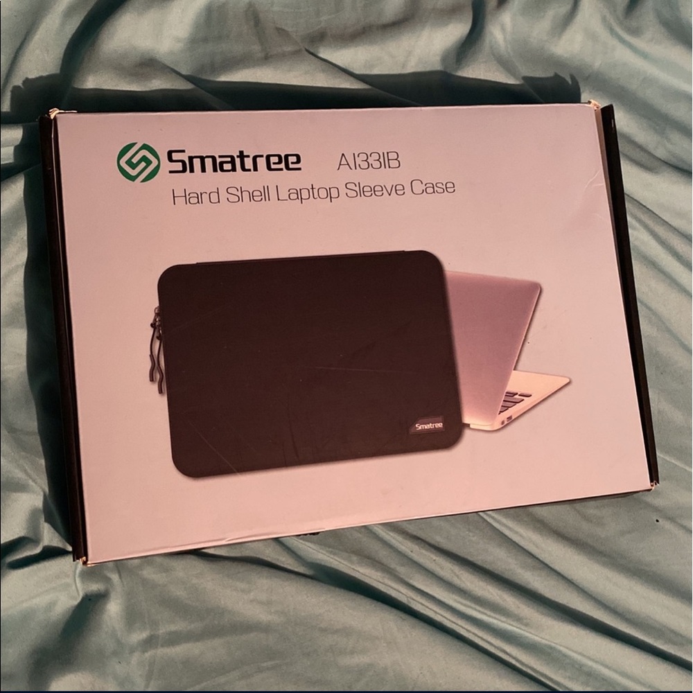 Smatree A1331B Hard Shell Laptop Sleeve Case